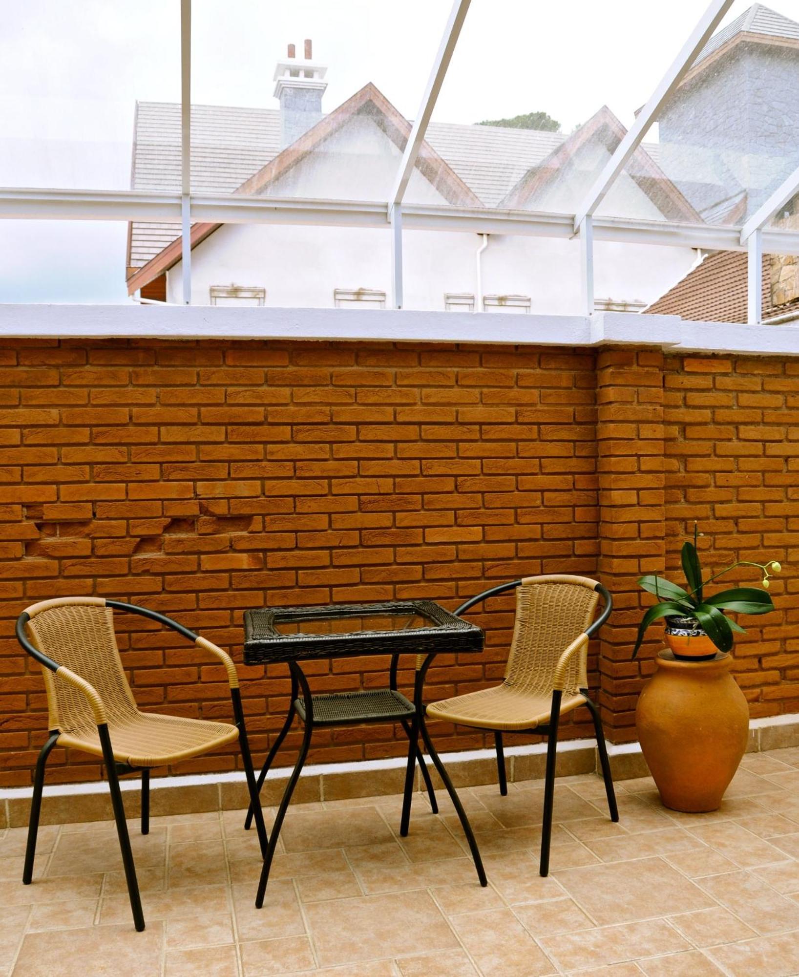 Pousada Villa Capivary Campos Do Jordao Exterior photo